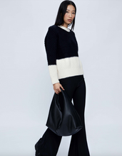 Load image into Gallery viewer, BLACK TWO-TONE THICK KNIT SWEATER (33W/10201)