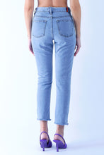 Load image into Gallery viewer, Kelly Light Frayed