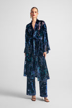 Load image into Gallery viewer, 25.06.111 Kimono