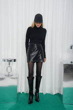 Load image into Gallery viewer, EXIST SKORT BLACK
