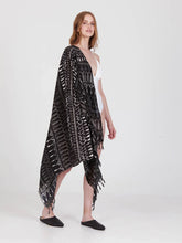Load image into Gallery viewer, FRINGES BLACK pareo sarong