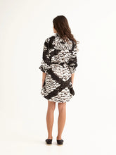 Load image into Gallery viewer, PEBBLES roll-neck shirt dress