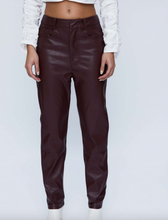 Load image into Gallery viewer, STRAIGHT LONG PANTS MADE OF BURGUNDY SYNTHETIC LEATHER (33W/11275)