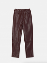 Load image into Gallery viewer, STRAIGHT LONG PANTS MADE OF BURGUNDY SYNTHETIC LEATHER (33W/11275)