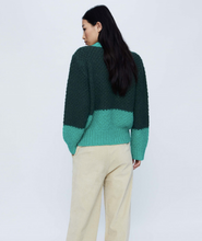 Load image into Gallery viewer, THICK GREEN TWO-TONE KNIT SWEATER (33W/10200)