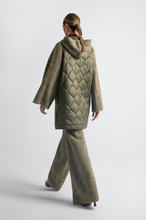 Load image into Gallery viewer, 25.06.138 Coat