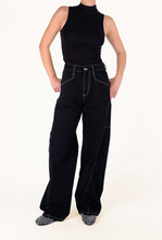 Load image into Gallery viewer, ROBIN BLACK S/W