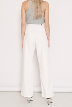 Load image into Gallery viewer, CALI OFF-WHITE