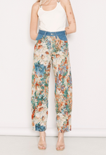 Load image into Gallery viewer, GWEN INDIGO FLOWERS