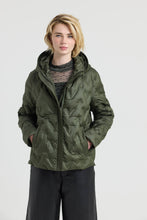 Load image into Gallery viewer, JETHRO Short chevron-quilted puffer jacket with hood and flap pockets
