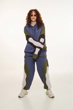Load image into Gallery viewer, WOMAN HOODIE WITH EMBROIDERY - PELLA -VIENNA