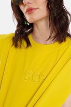 Load image into Gallery viewer, SLEEVLESS T-SHIRT WITH EMBOSSED PATTERN - BUBBLE -YELLOW