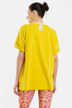 Load image into Gallery viewer, SHORT SLEEVE T-SHIRT WITH SILK PRINT - LEOPARD -YELLOW