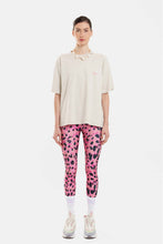Load image into Gallery viewer, PRINTED HIGH-WAISTED LEGGINGS 7/8 - ANIMAL - PINK