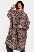 Load image into Gallery viewer, WOMAN RAINCOAT HOODIE WITH POCKET