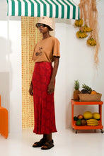 Load image into Gallery viewer, COCOA T-SHIRT CAMEL