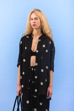 Load image into Gallery viewer, DAISY SHIRT BLACK