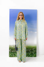 Load image into Gallery viewer, WEEKEND OVERSIZED SHIRT