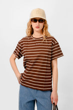 Load image into Gallery viewer, VACAY T-SHIRT BROWN