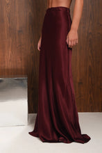Load image into Gallery viewer, VANITY MAXI SKIRT BORDEAUX