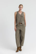 Load image into Gallery viewer, FLOELLA Cropped pinstripe herringbone trousers