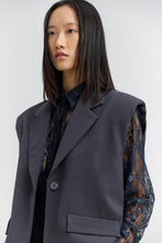 Load image into Gallery viewer, ADRIANNA Sleeveless structured tailored jacket with notch lapels