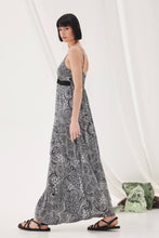 Load image into Gallery viewer, DINAMI DRESS