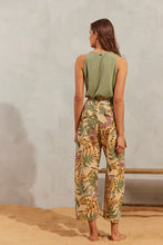 Load image into Gallery viewer, Pilar