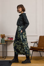 Load image into Gallery viewer, PIKE