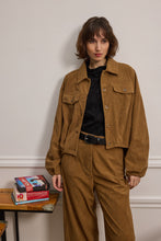 Load image into Gallery viewer, Clive